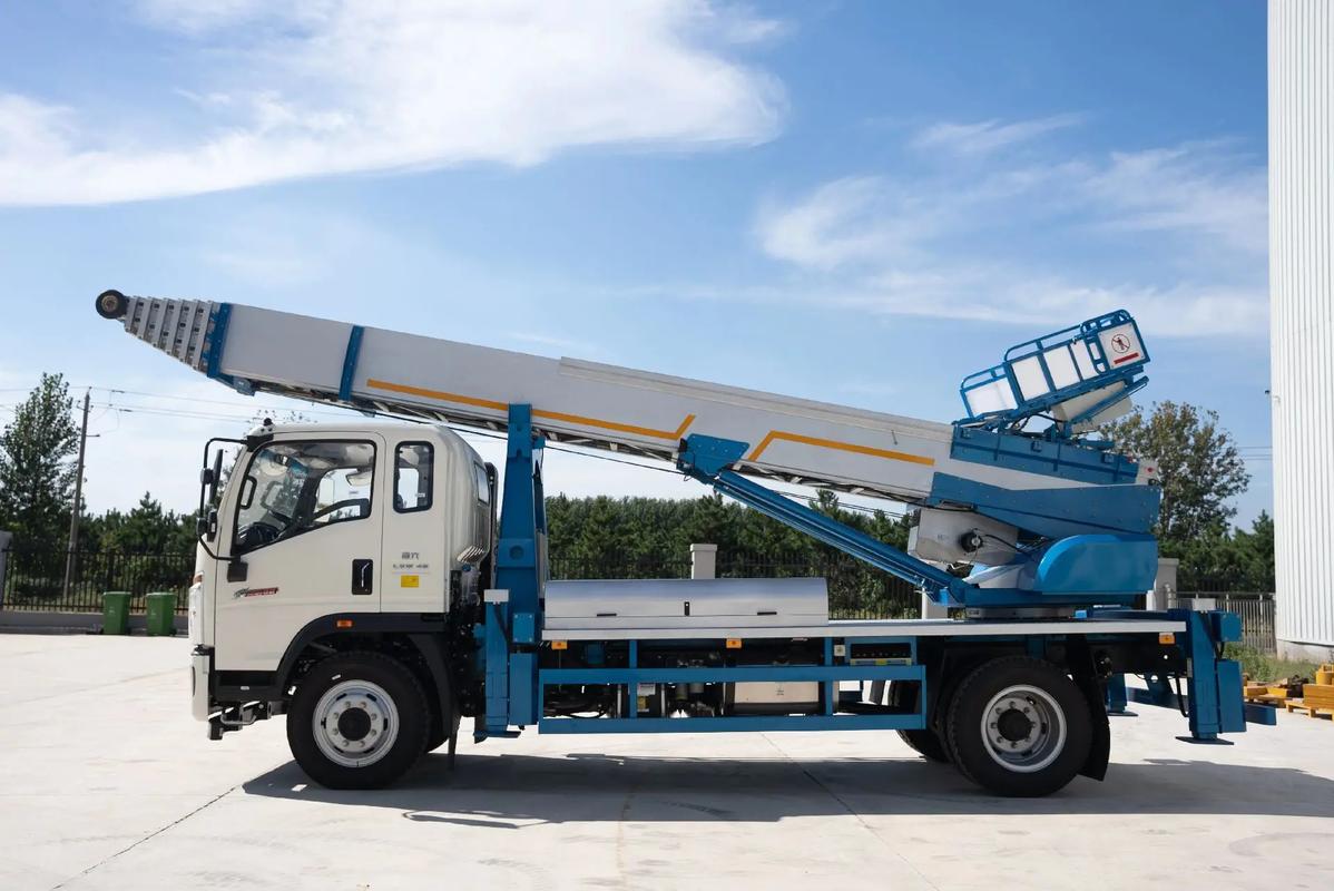 南部云梯上料车租赁费用