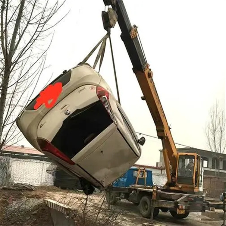 南部随时待命，吊车24小时道路救援服务全解析